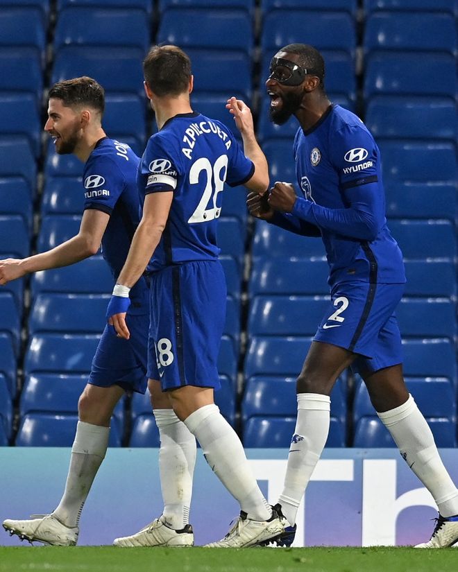 共和报：米兰正加速推进签回蒂亚戈-席尔瓦的交易