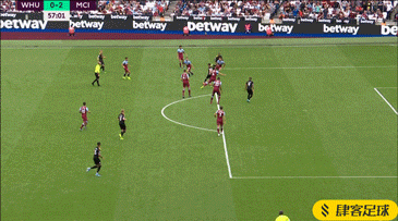 康宁汉姆半场15分7助攻，斯图尔特变身进攻端奇兵