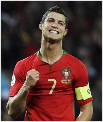 韩媒披露，因对联盟认定塔诺斯“种族歧视”不满，全...