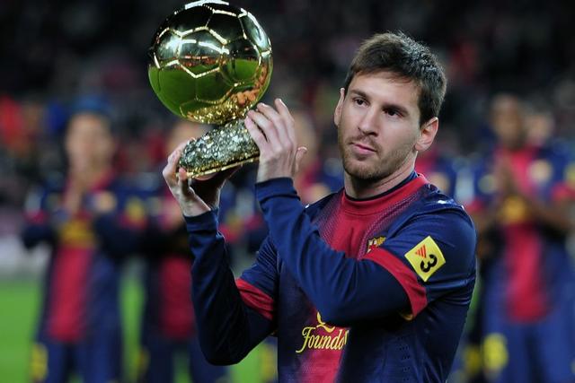 都体：佛罗伦萨球迷说DV9是“吉普赛人”，俱乐部被罚款2万欧